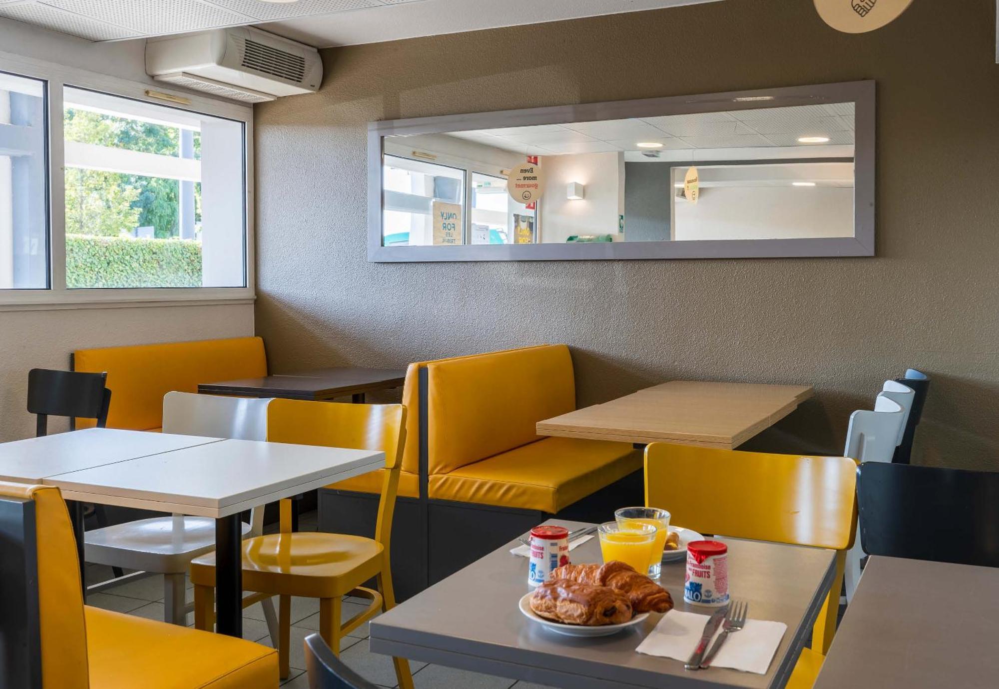 B&B Hotel Orleans Ouest Ла-Шапель-Сен-Мемен Экстерьер фото