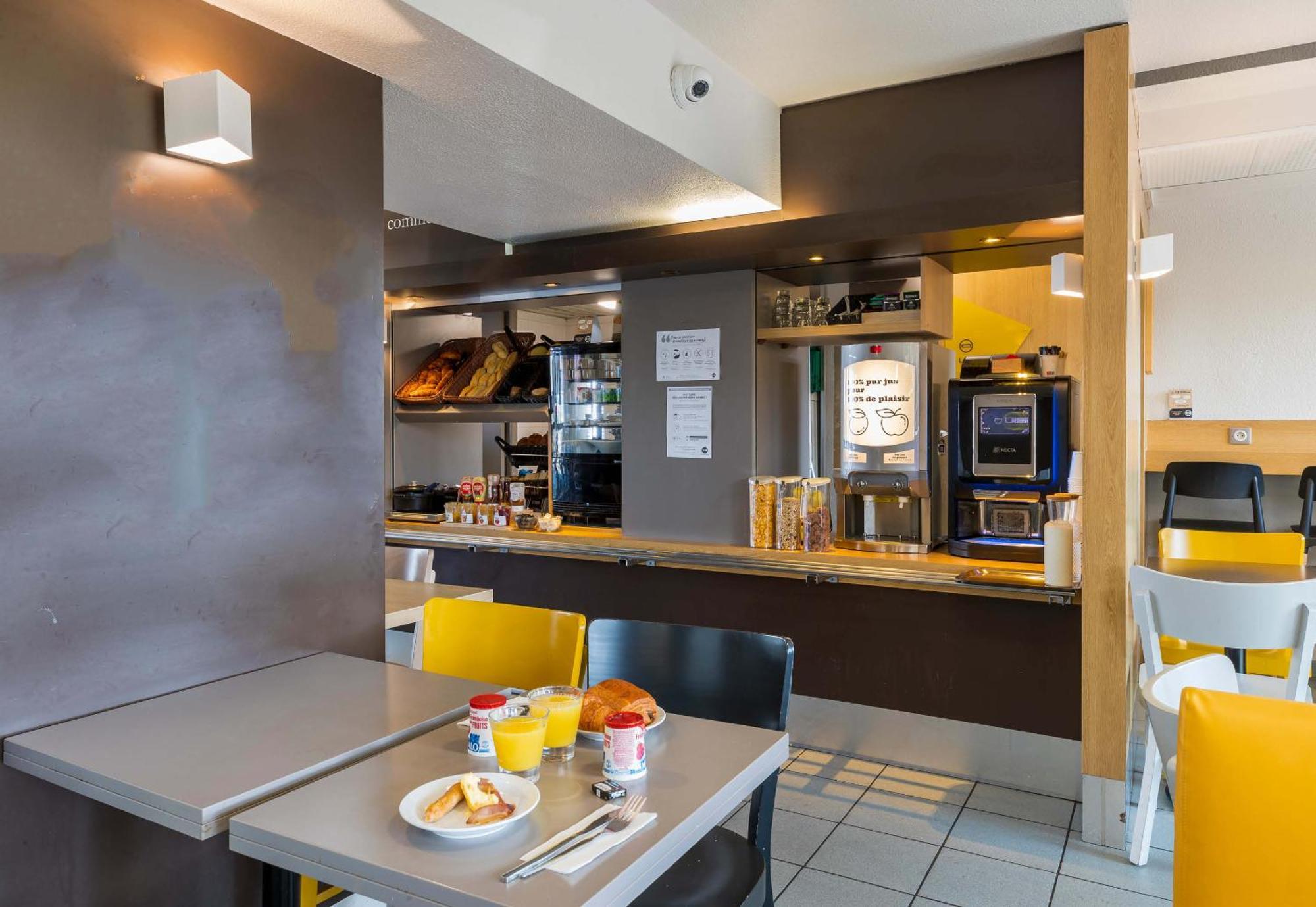 B&B Hotel Orleans Ouest Ла-Шапель-Сен-Мемен Экстерьер фото